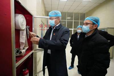 始終把安全放在首位!曹?chē)?guó)良檢查春節(jié)前安全生產(chǎn)、疫情防控和食品安全等工作